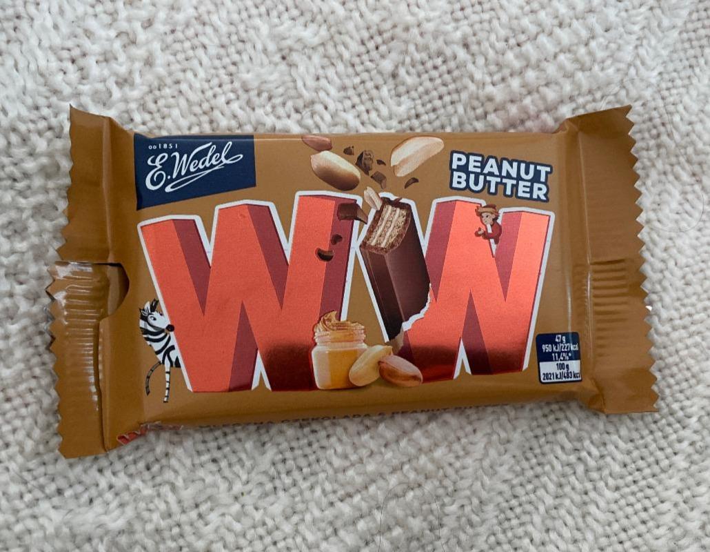 Фото - Вафлі з арахісовою начинкою в молочному шоколаді WW E. Wedel