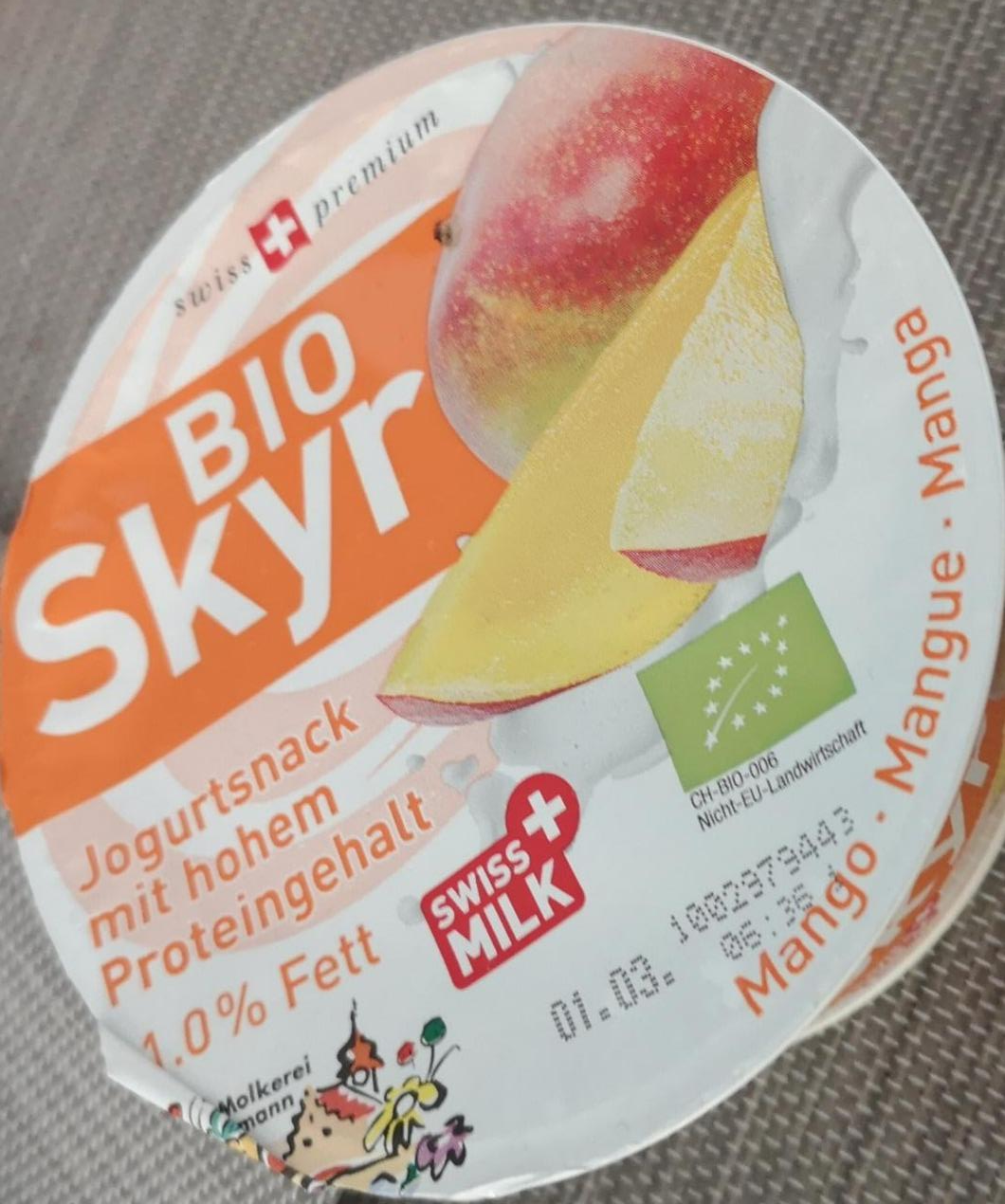 Фото - Йогурт протеїновий Bio Skyr Mango Swiss Premium