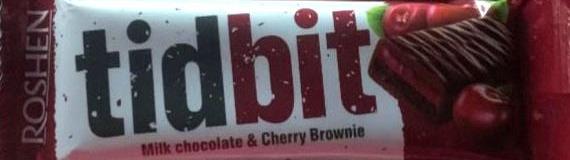 Фото - Шоколад молочний Tidbit з начинкою вишневий Брауні Roshen