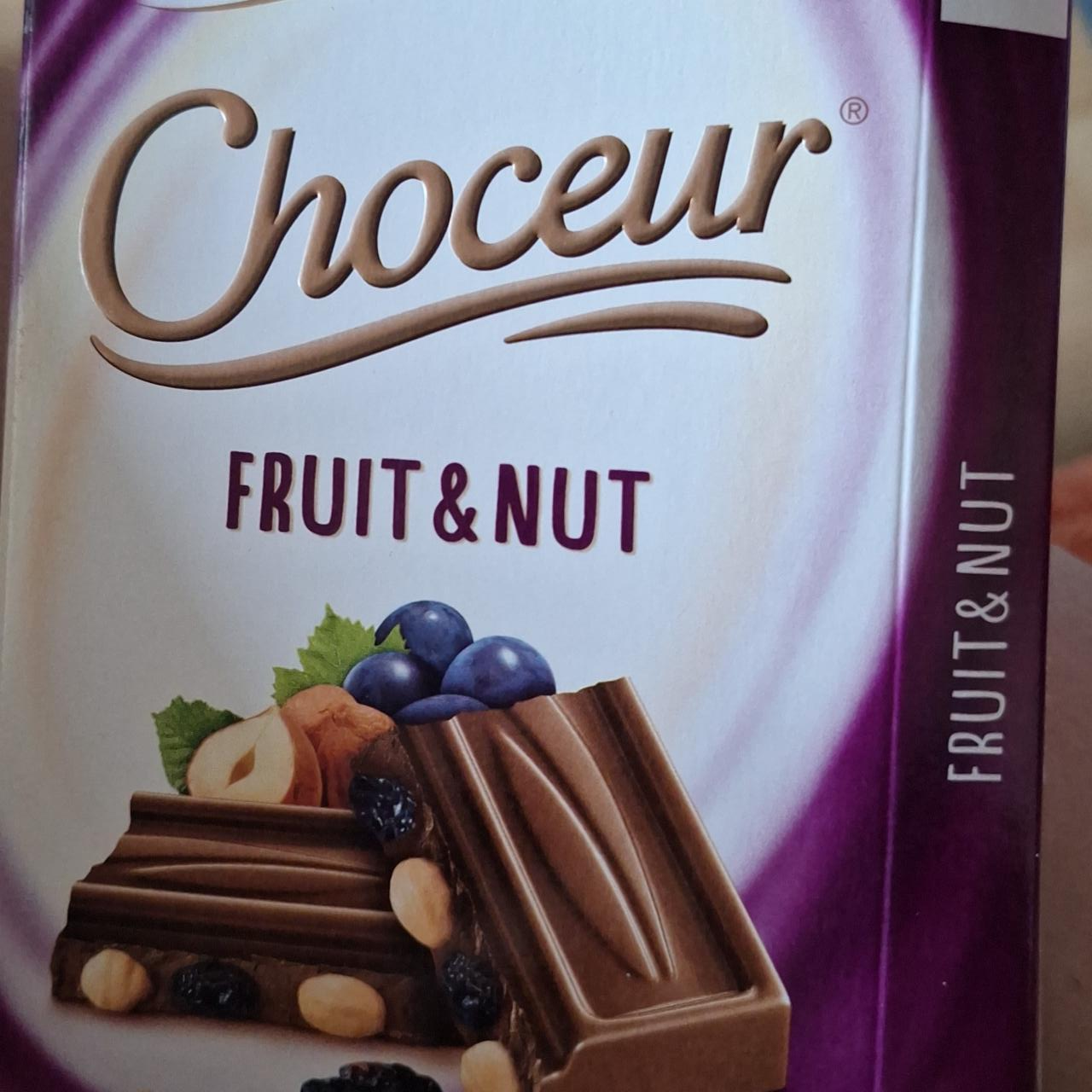 Фото - Шоколад молочний з родзинками і горіхами Fruit & Nut Choceur