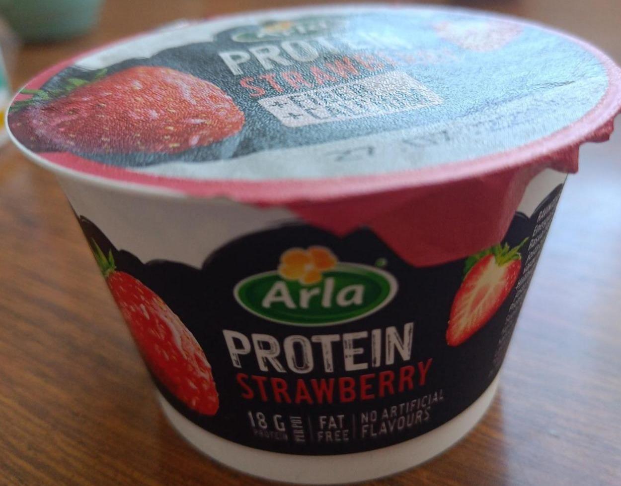 Фото - Йогурт протеїновий зі смаком полуниці Protein Strawberry Arla