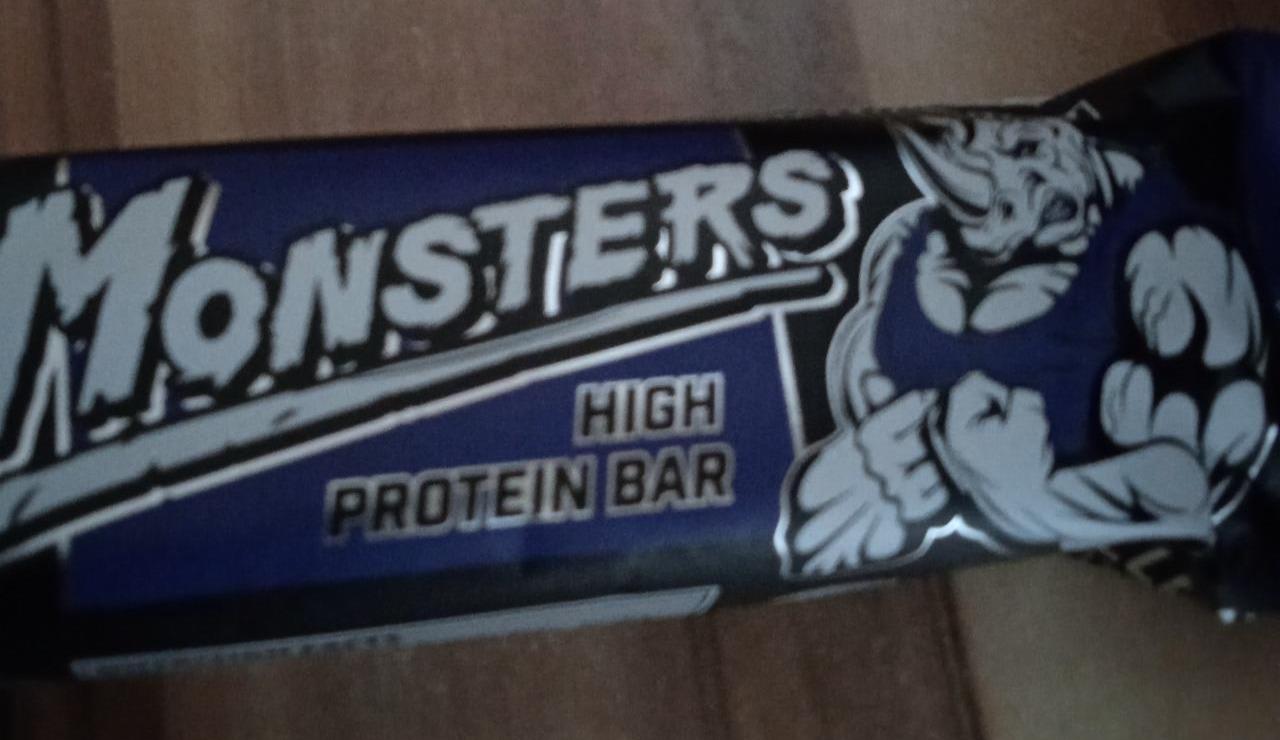 Фото - Батончик з чорносливом High Protein Bar Monsters