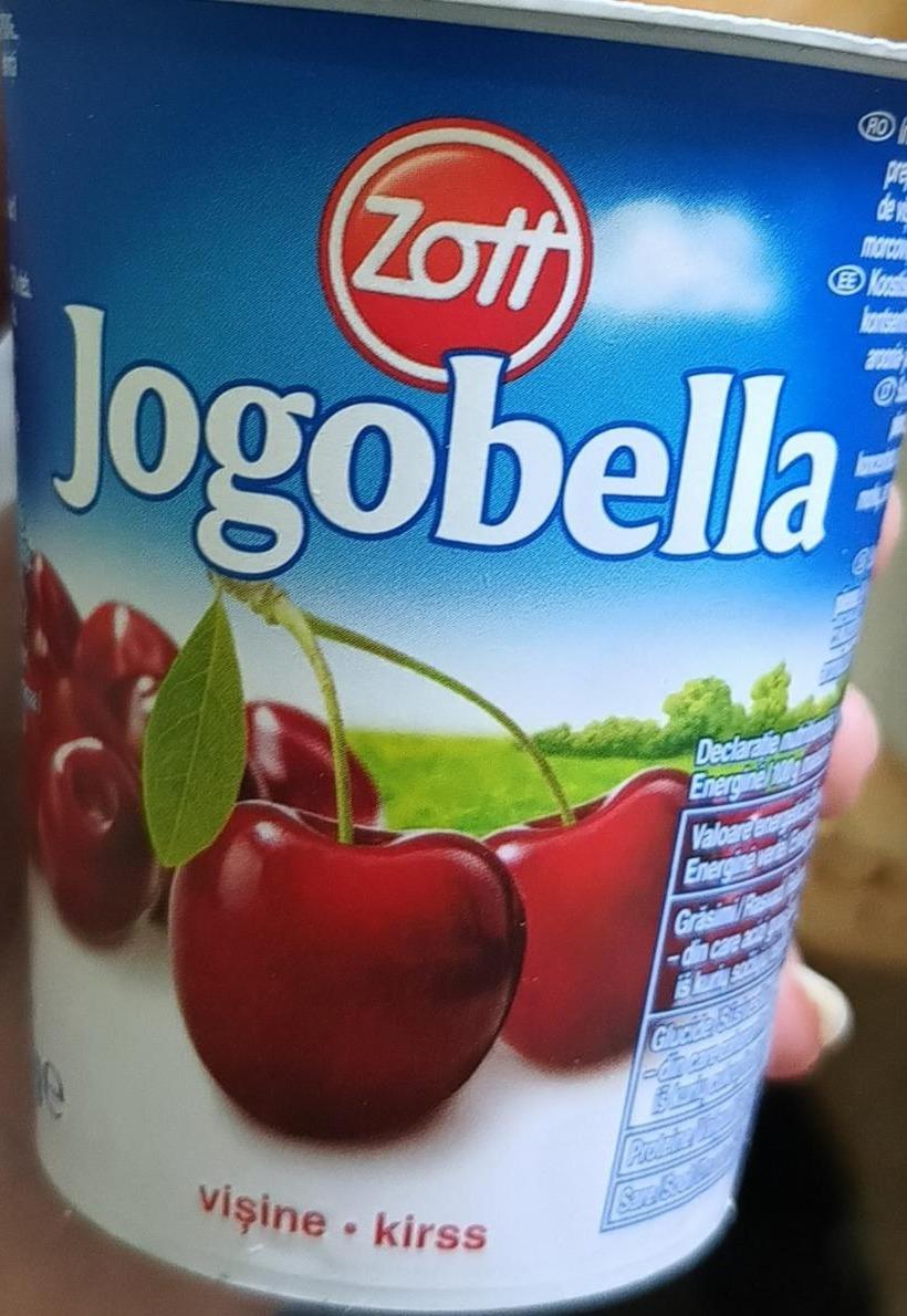 Фото - Йогурт 2.7% зі смаком вишні Jogobella Zott