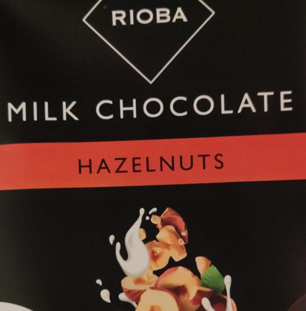 Фото - Молочний шоколад з подрібненим фундуком Rioba