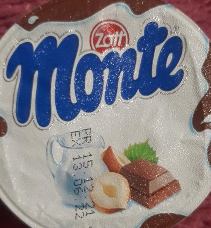 Фото - Десерт 13.3% молочний з шоколадом і лісовими горіхами Monte Zott