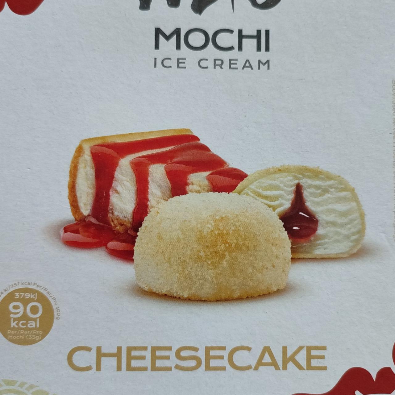 Фото - Морозиво зі смаком сиру з малиновим соусом та подрібненим печивом Mochi Cheesecake Ice Cream Wao Mochi