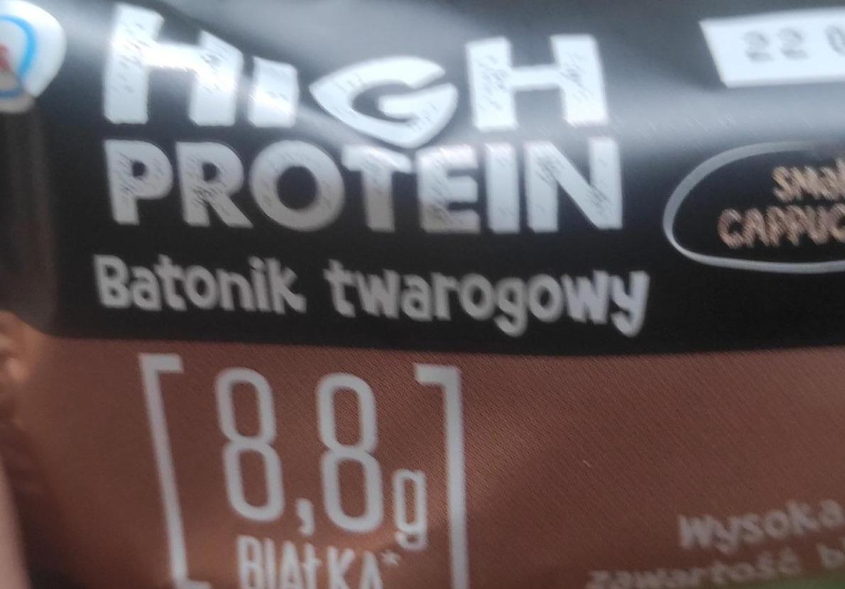 Фото - Сирок глазурований протеїновий High Protein Batonik Twarogowy Cappucino Pilos