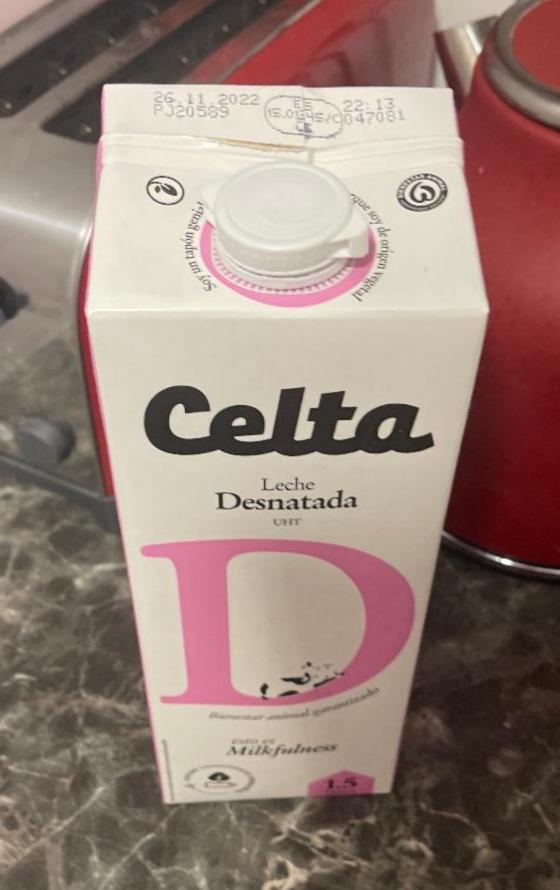 Фото - Молоко 1% Leche Desnatada Celta
