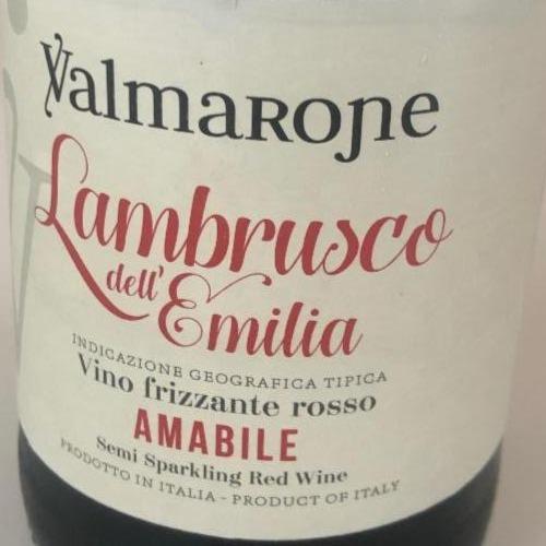 Фото - Вино напівсухе червоне 8% Ламбруско Эмілія Valmarone