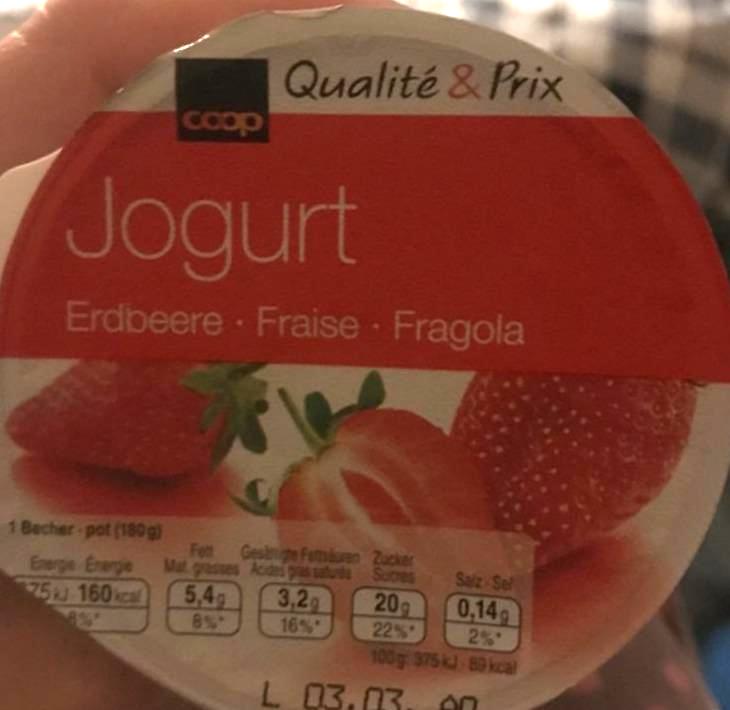 Фото - Йогурт з наповнювачем полуниця Jogurt Erdbeere Coop