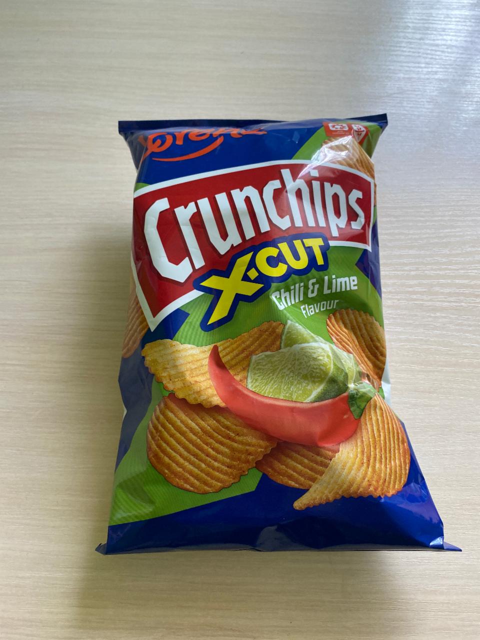 Фото - Чіпси зі смаком чилі та лайму Crunchips X-Cut Chilli & Lime Lorenz