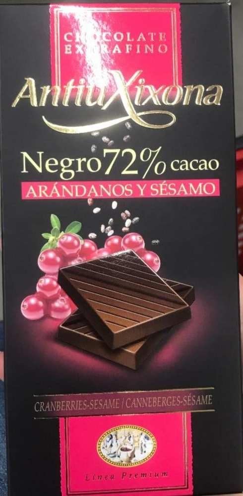 Фото - Шоколад чорний з журавлиною та кунжутом 72% Antiu Xixona