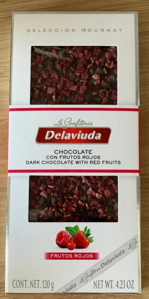 Фото - Шоколад темний з червоними ягодами Delaviuda