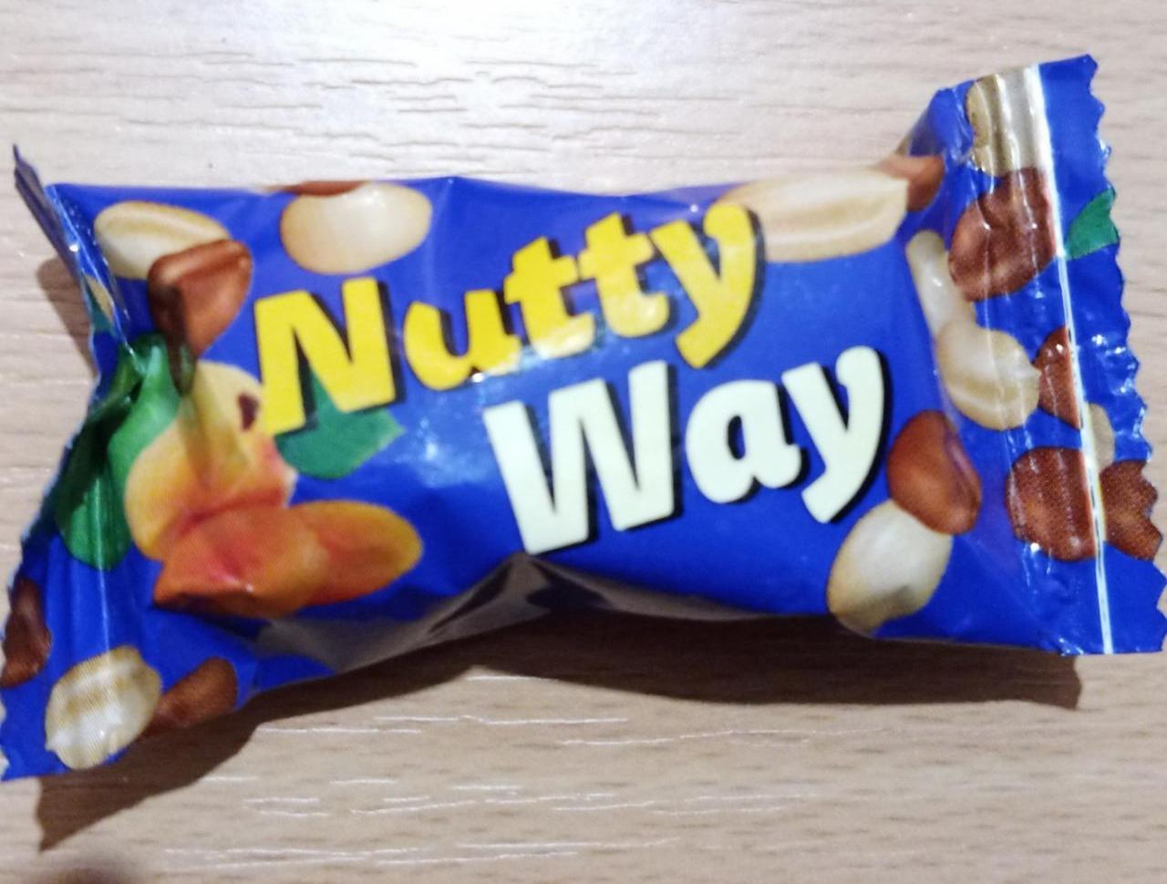 Фото - Цукерки горіхові мюслі з фруктами в глазурі Nutty Way Vale