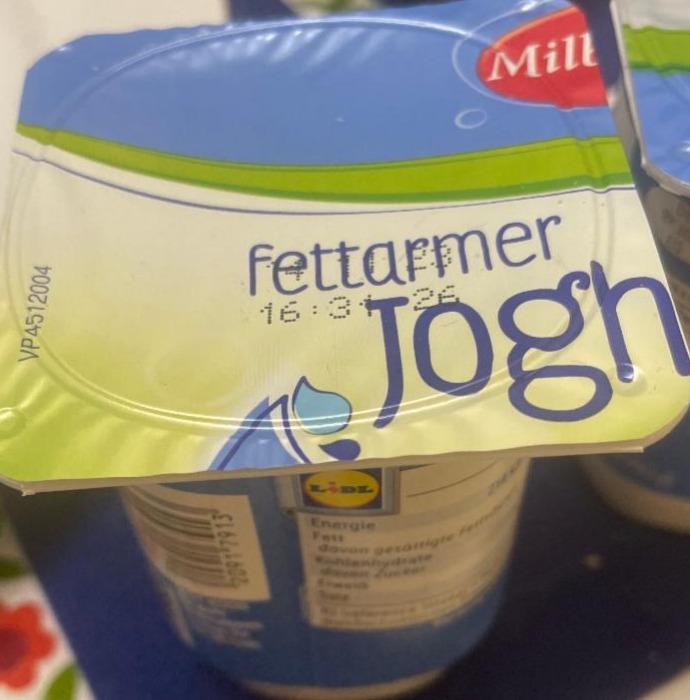 Фото - Fettarmer Joghurt mild Milbona