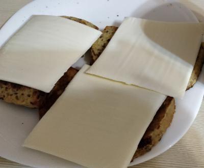 Фото - бутерброд зі сиром