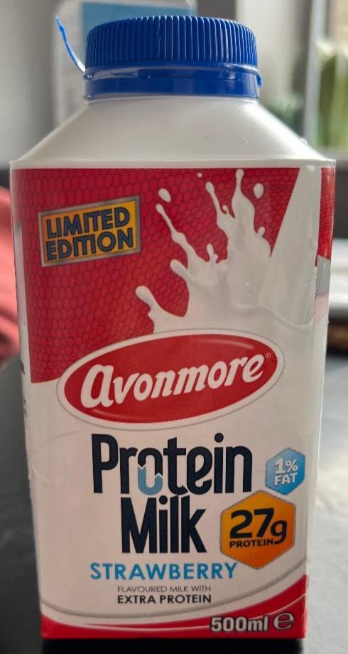 Фото - Молоко 1% Protein Milk Strawberry Avonmore