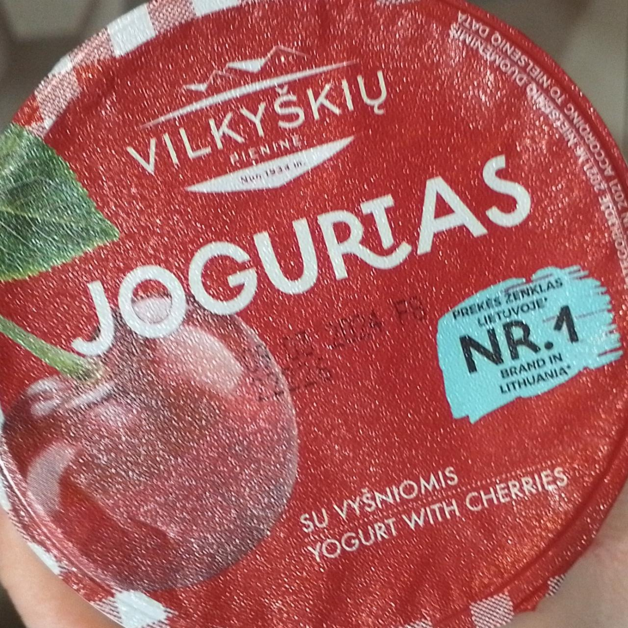 Фото - Йогурт з вишнею Vilkyškių pieninė