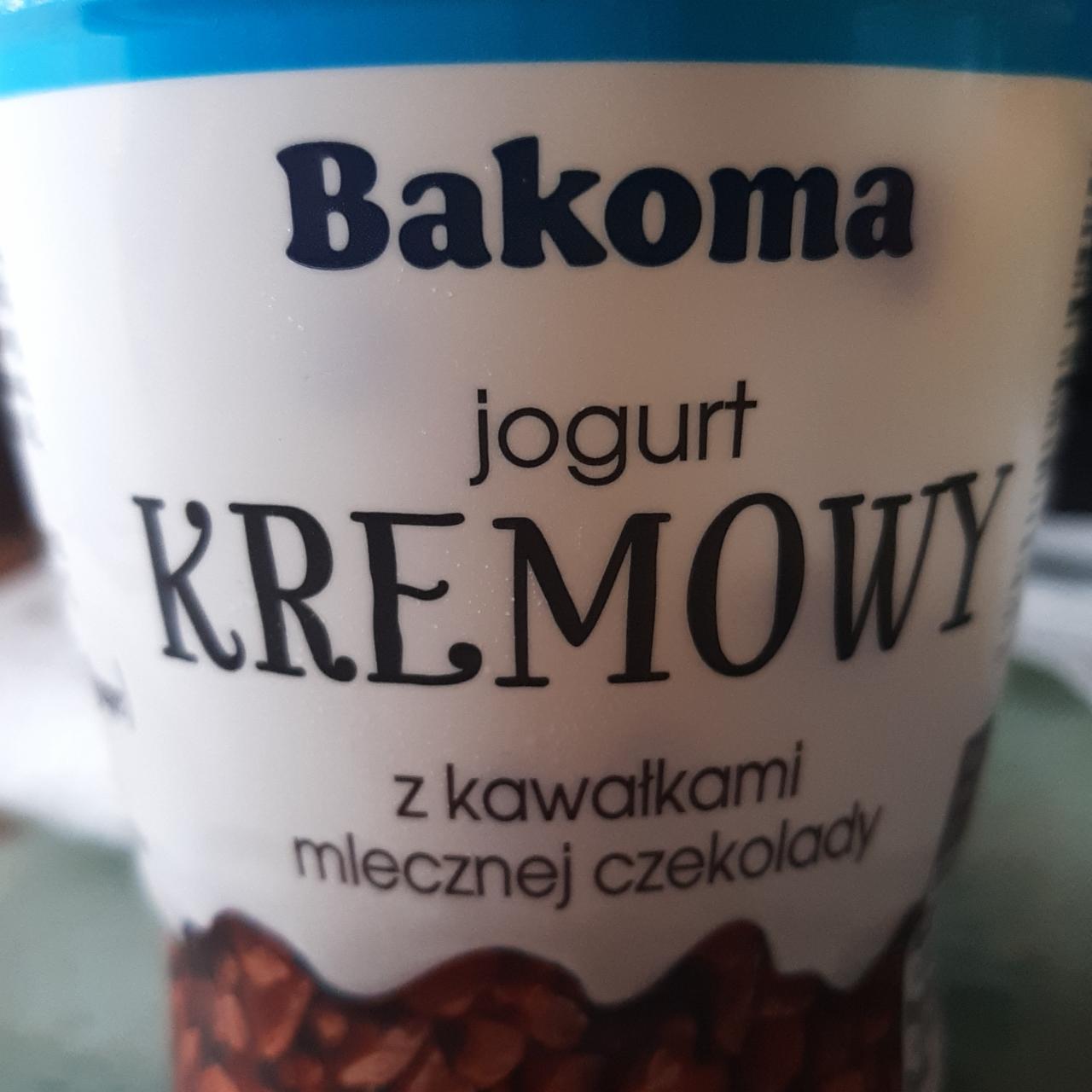 Фото - Йогурт зі шматочками молочного шоколаду Jogurt Kremowy Bakoma