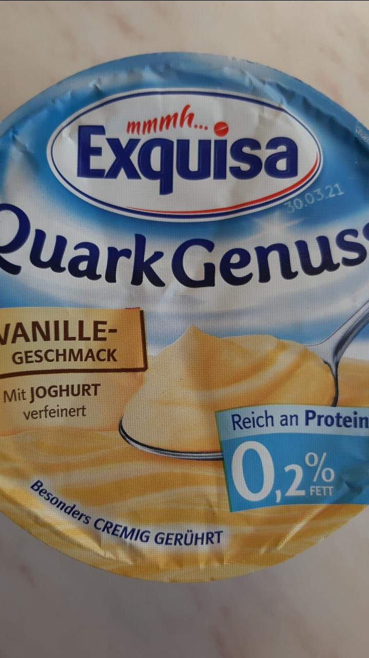 Фото - Десерт сирний натуральний Quark Genuss з ваніллю 0.2% Exquisa