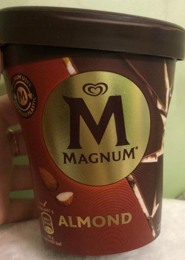 Фото - Морозиво Magnum almond ванільне з молочним шоколадом Magnum