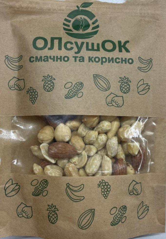Фото - Мікс горіхів фундука, мигдалю, кеш'ю, арахісу ОЛсушОК
