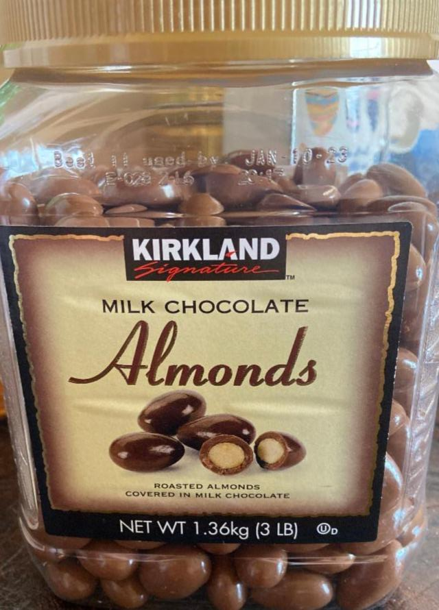 Фото - Шоколадні цукерки Almonds Kirkland
